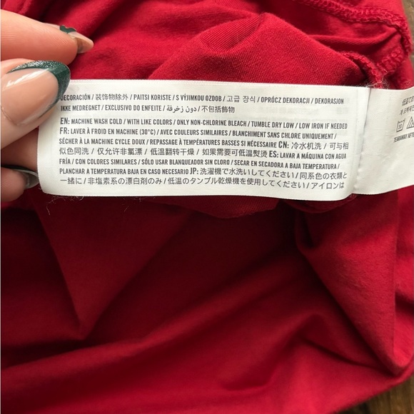 Abercrombie & Fitch Long Sleeve Off-The-Shoulder Draped Top, Rich Ruby, XL - Picture 6 of 8